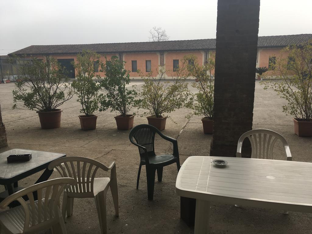 Le Magnolie Agriturismo Verolanuova エクステリア 写真